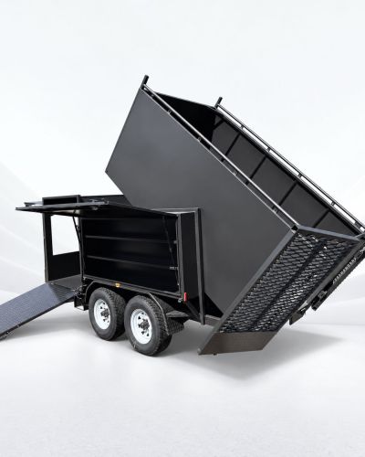 14×5 Lawn Mowing Tipper Trailer – 3500kg ATM, 2 Way Grip Mesh Door
