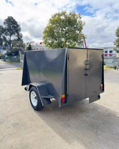 7×4 Enclosed Trailer – 750kg ATM, 4ft High Interior, Rear Barn Doors