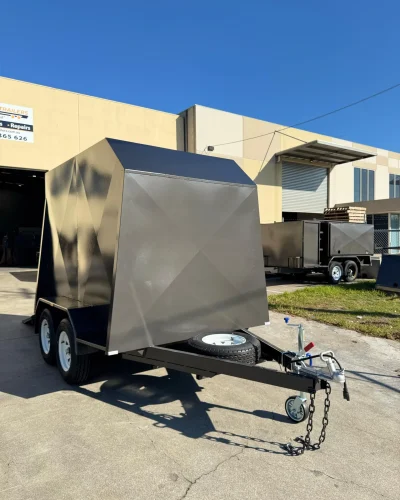 8×5 Enclosed Trailer – 750kg ATM, 5ft High Interior, Rear Barn Doors