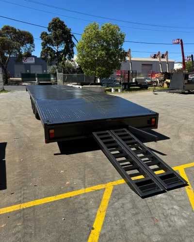 9m x 2.4m Tri Axle Beavertail Flat Top Trailer – 4500kg ATM